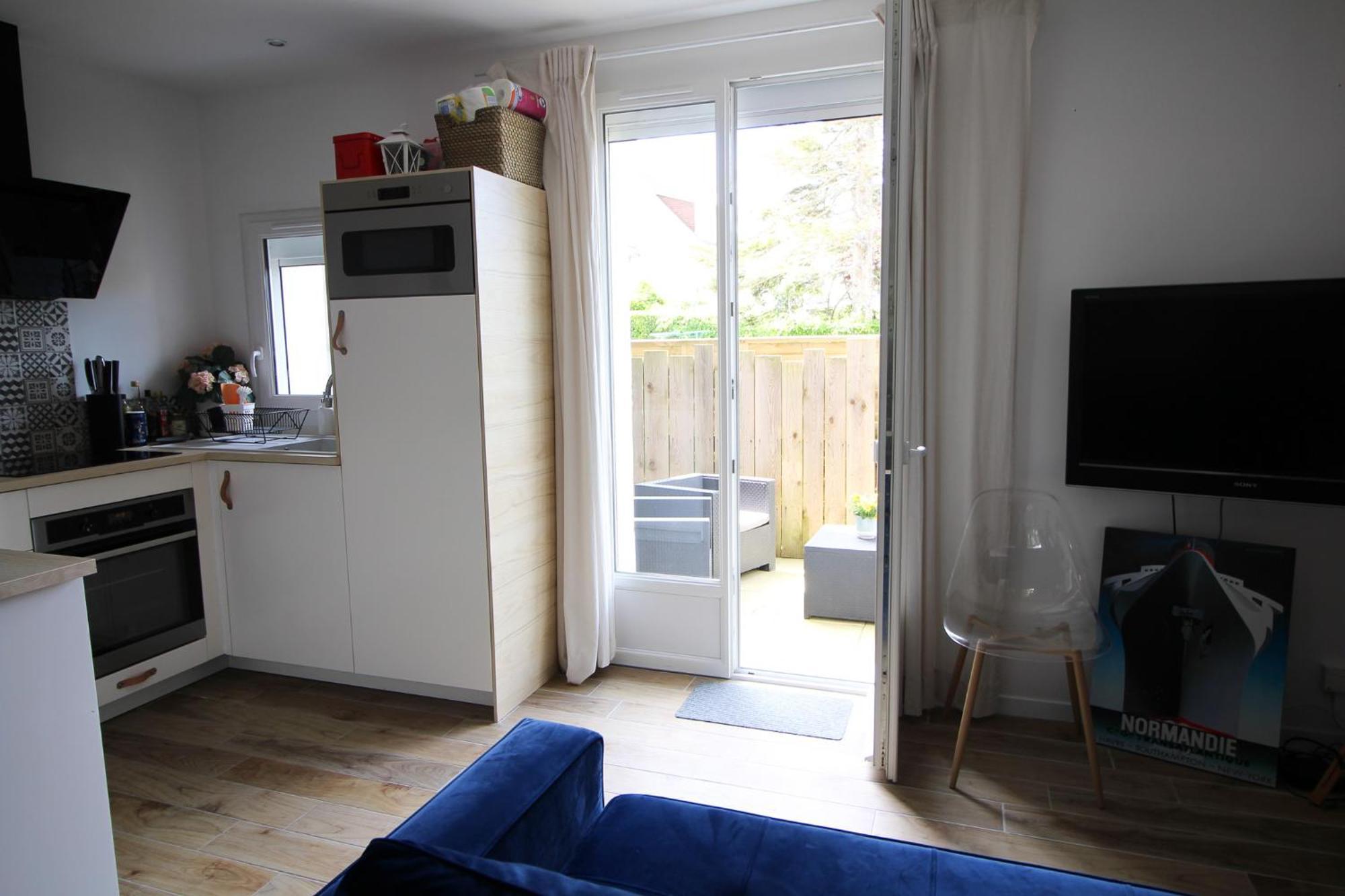 Appartement Avec Terrasse Privee, Plage A Pied Saint-Aubin-Sur-Mer  Exterior photo