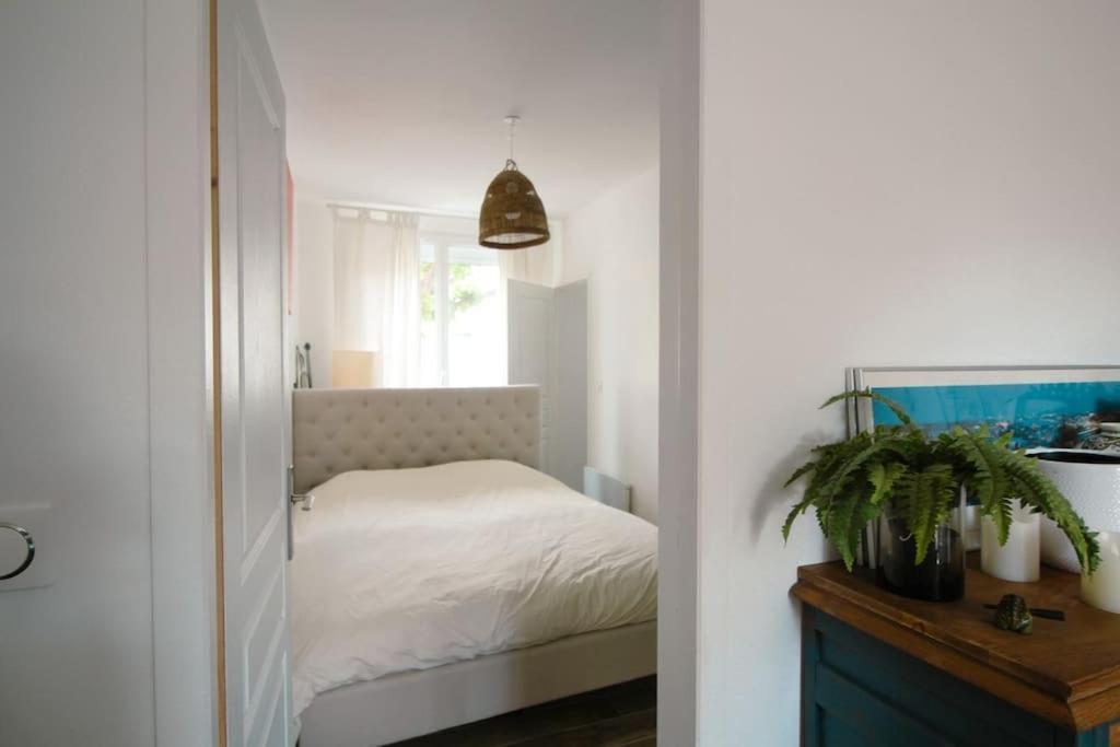 Appartement Avec Terrasse Privee, Plage A Pied Saint-Aubin-Sur-Mer  Exterior photo
