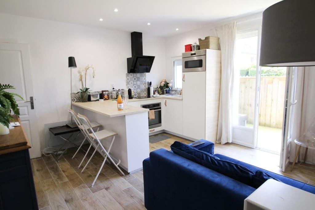 Appartement Avec Terrasse Privee, Plage A Pied Saint-Aubin-Sur-Mer  Exterior photo